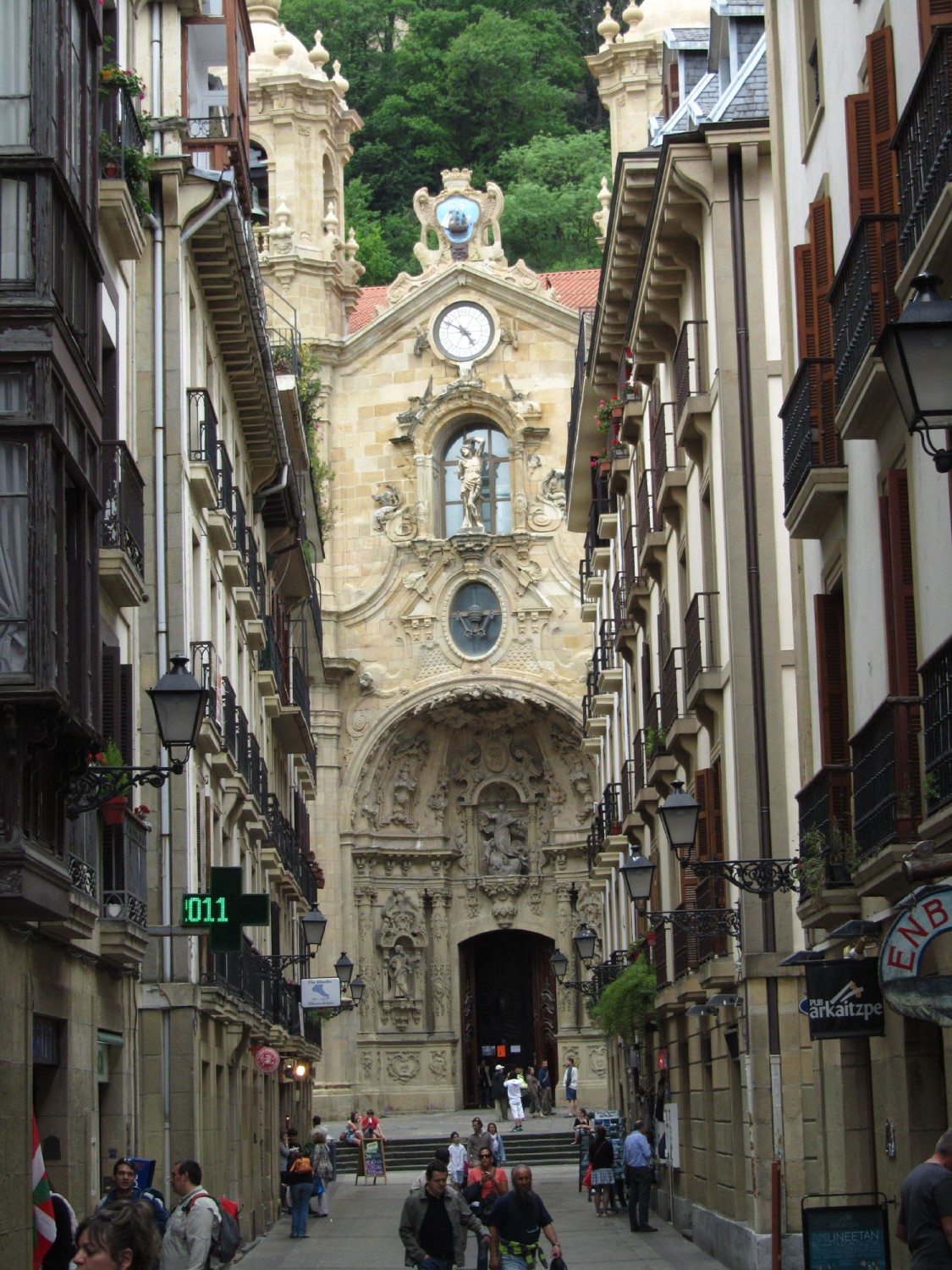 Spain-San-Sebastian-Streets