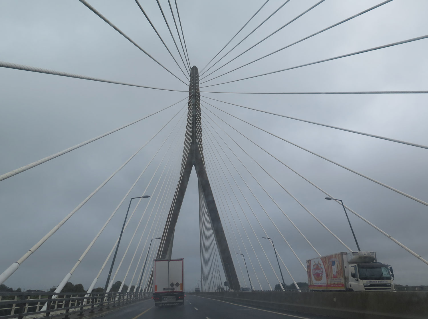 Ireland-Driving-Suspension-Bridge-River-Boyne