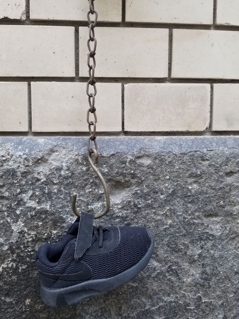 Germany-Berlin-Lost-Shoe