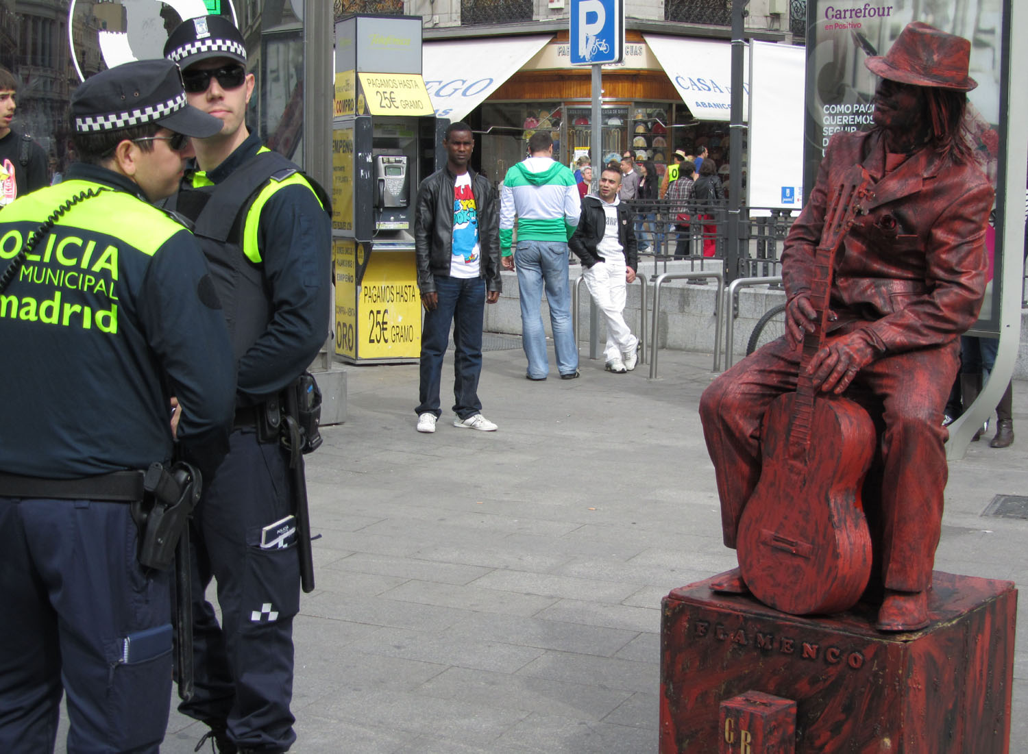 Spain-Madrid-Sol-Police