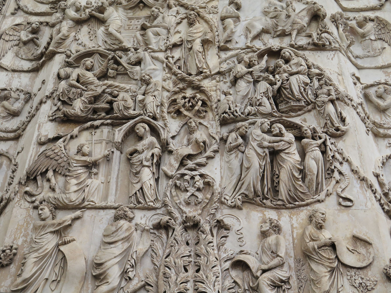 Italy-Orvieto-Duomo-Relief