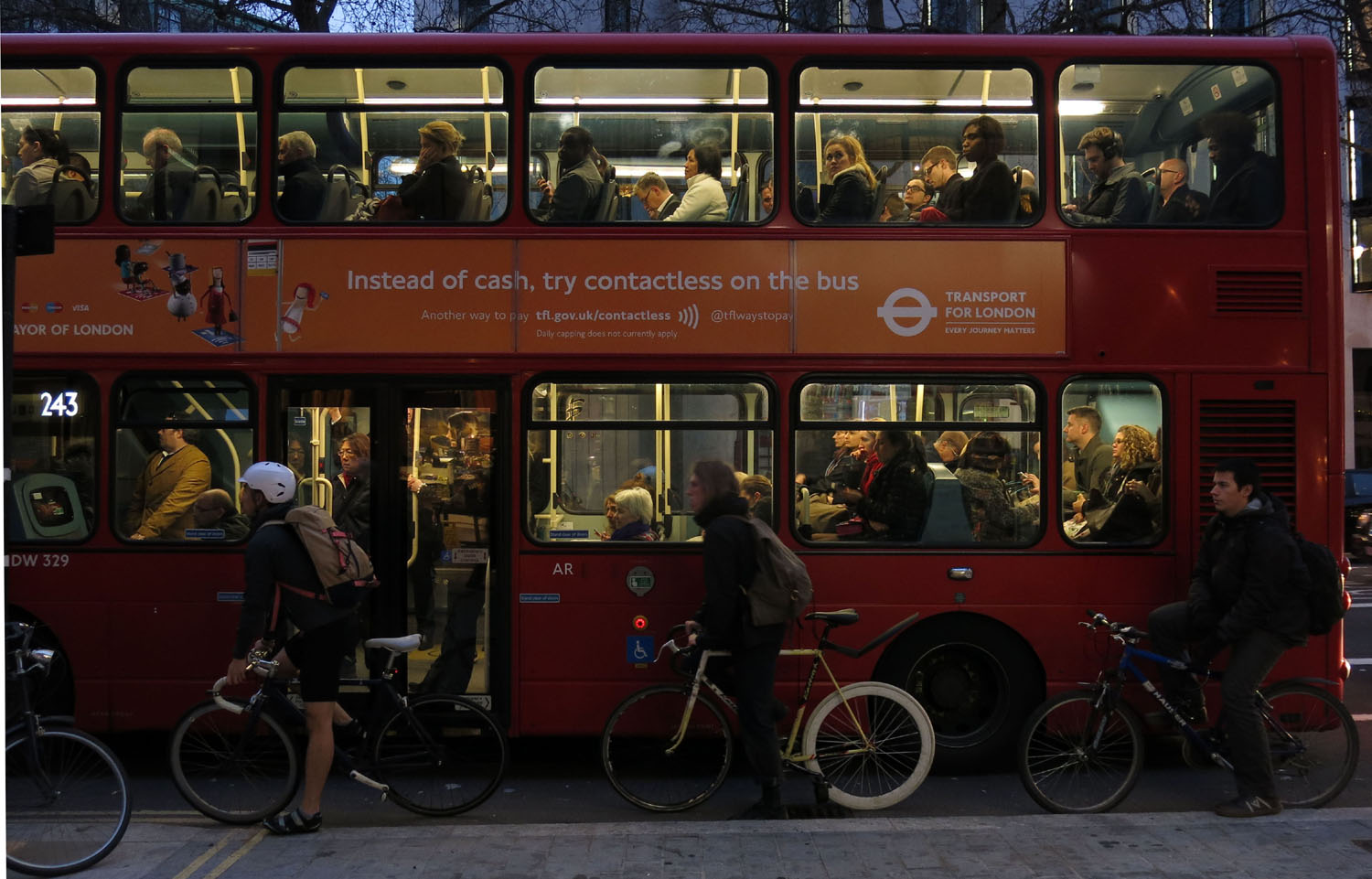 England-London-Street-Scenes-Double-Decker-Bus